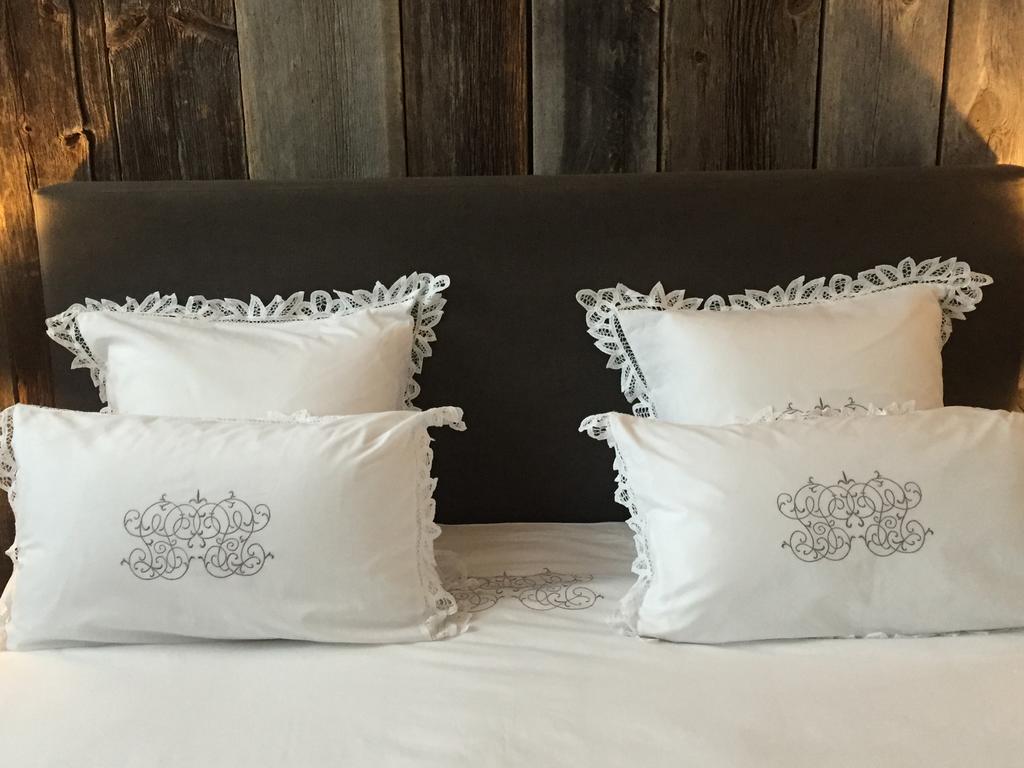 B&B Sixteen Bruges Room photo